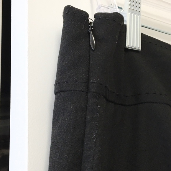 Classic The Limited Cassidy fit sateen crop pants! - Picture 9 of 10